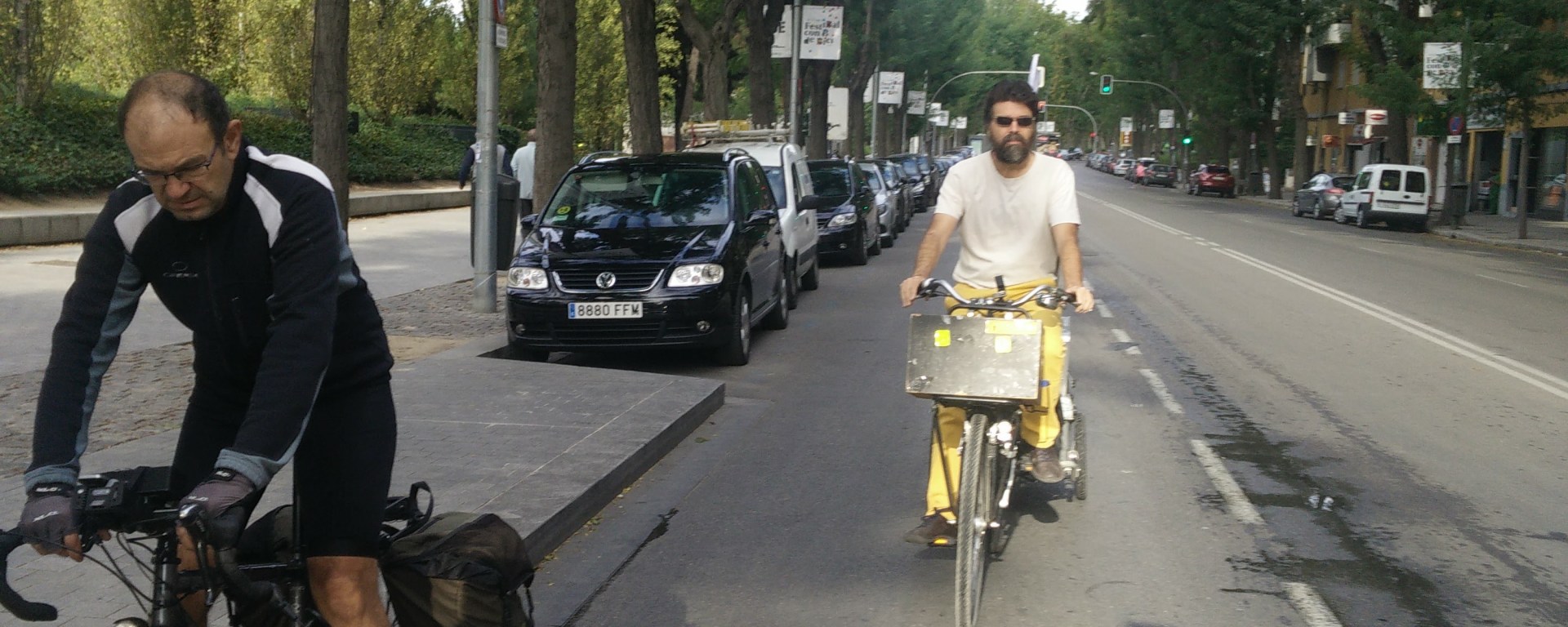 FestiBal - Llevando el material en bici desde Campomanes